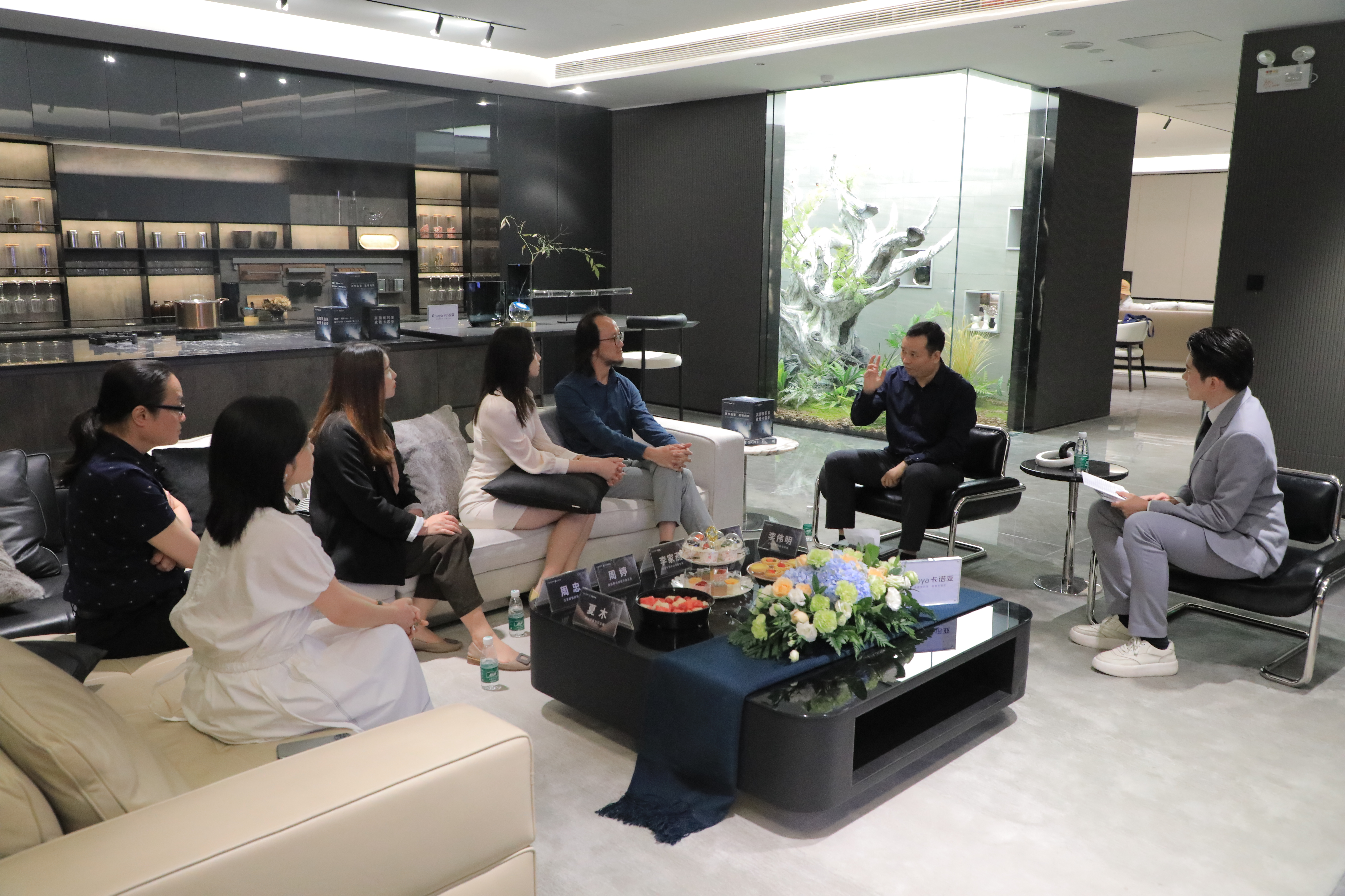 迭代品鑒，居境向新|媒體大咖共同探秘卡諾亞全新一代沉浸式體驗空間